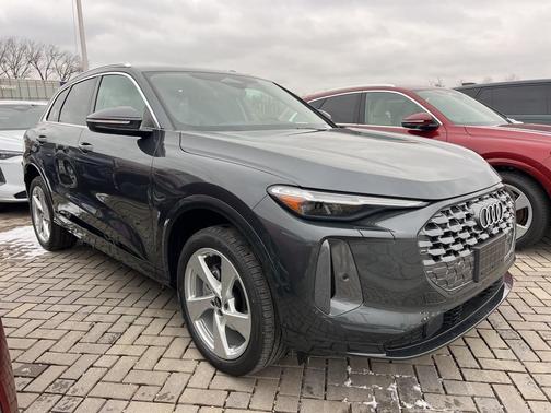 2025 Audi Q5 Premium Plus TFSI quattro S tronic