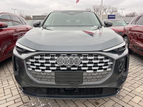 2025 Audi Q5 Premium Plus TFSI quattro S tronic