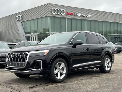 2025 Audi Q7 55 Premium