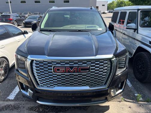 Midnight Blue Metallic 2021 GMC Yukon Denali