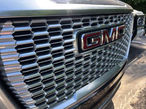 Midnight Blue Metallic 2021 GMC Yukon Denali