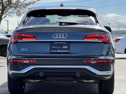 2023 Audi Q5 45 S line Premium Plus