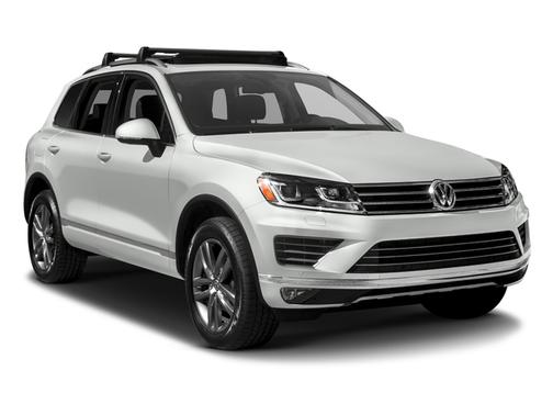 Deep Black 2017 Volkswagen Touareg V6 Wolfsburg Edition