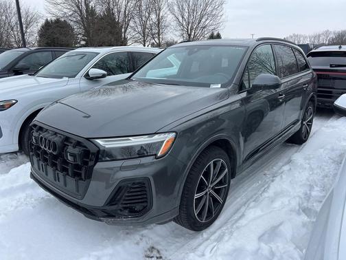 2026 Audi Q7 45 Premium Plus