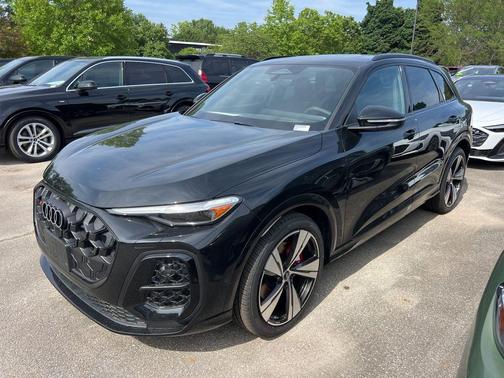 Mythos Black Metallic 2026 Audi SQ5 3.0T Premium Plus