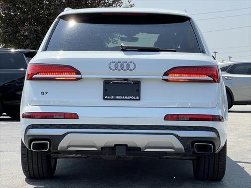 2025 Audi Q7 55 Premium Plus