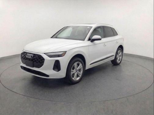 2025 Audi Q5 Premium TFSI quattro S tronic