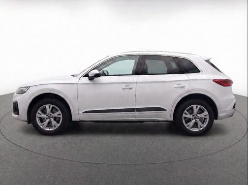 2025 Audi Q5 Premium TFSI quattro S tronic