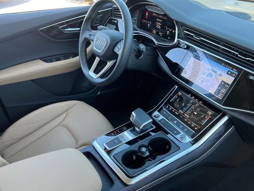 2025 Audi Q7 55 Premium Plus