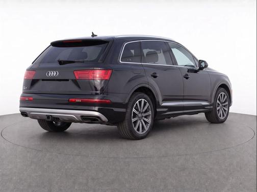 Orca Black Metallic 2019 Audi Q7 55 Premium Plus