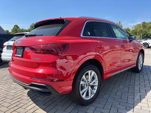 2025 Audi Q3 45 S line Premium Plus