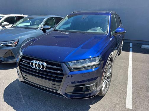 Navarra Blue Metallic 2019 Audi Q7 55 Prestige