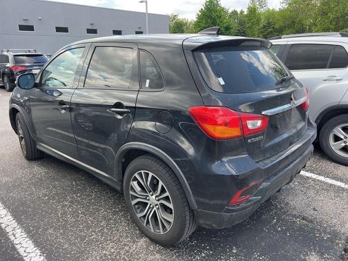 Labrador Black Metallic 2018 Mitsubishi Outlander Sport 2.4 SE