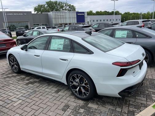 Glacier White Metallic 2026 Audi A6 Premium Plus quattro S tronic
