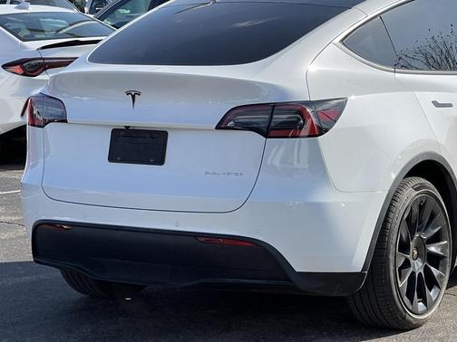 2021 Tesla Model Y Long Range Dual Motor All-Wheel Drive