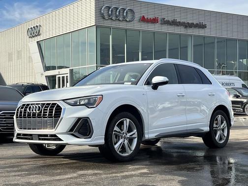2021 Audi Q3 45 S line Premium