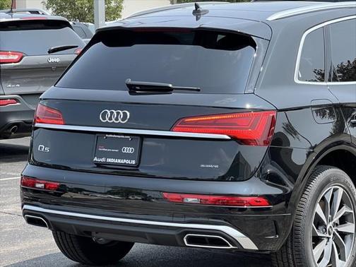 2024 Audi Q5 45 S line Premium