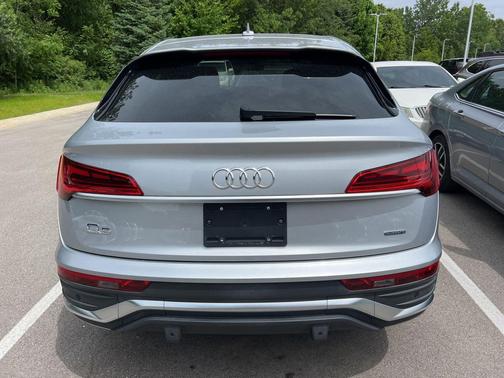 Florett Silver Metallic 2022 Audi Q5 45 S line Premium