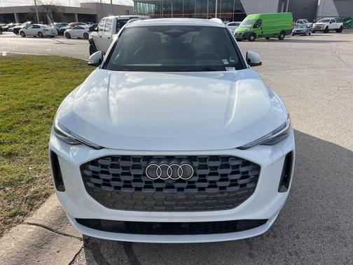 2025 Audi Q5 Premium Plus TFSI quattro S tronic