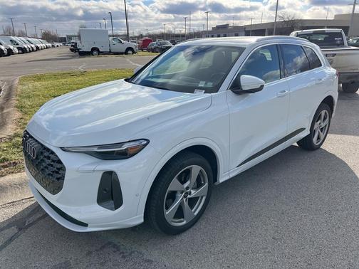 2025 Audi Q5 Premium Plus TFSI quattro S tronic