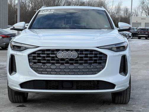 2025 Audi Q5 Premium Plus TFSI quattro S tronic