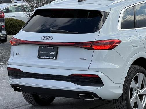 2025 Audi Q5 Premium Plus TFSI quattro S tronic