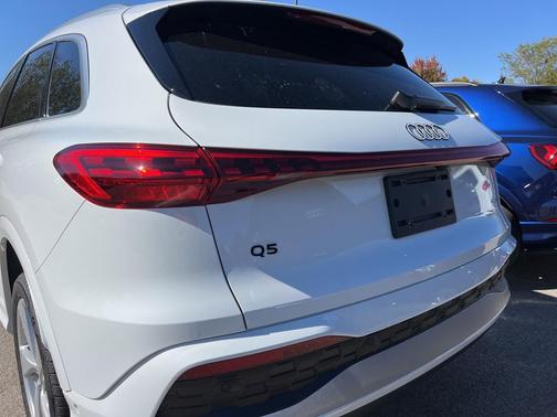 2025 Audi Q5 Premium Plus