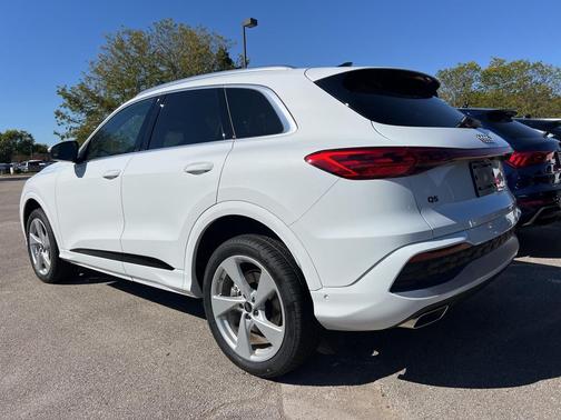 2025 Audi Q5 Premium Plus