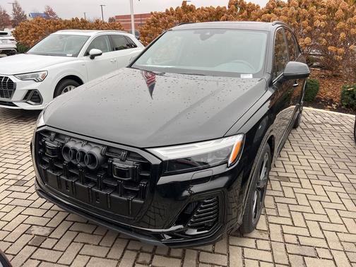 2026 Audi Q7 55 Premium Plus