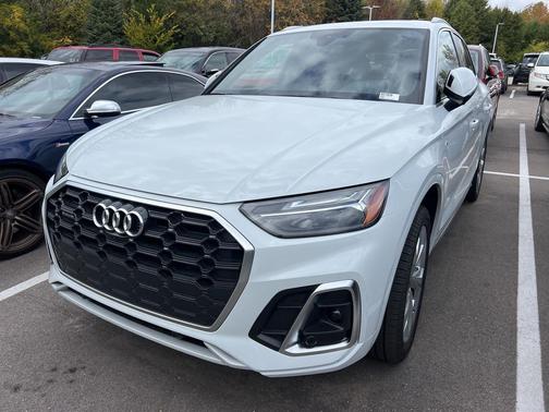 2025 Audi Q5 45 S line Premium Plus