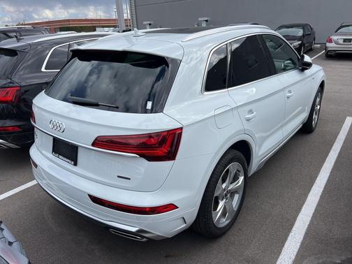 2025 Audi Q5 45 S line Premium Plus