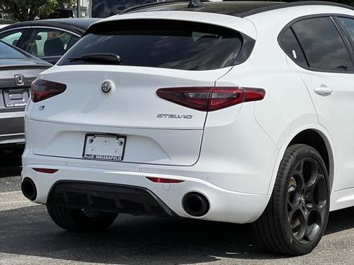 2022 Alfa Romeo Stelvio Veloce