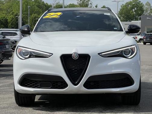 2022 Alfa Romeo Stelvio Veloce