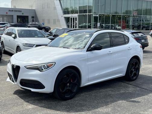 2022 Alfa Romeo Stelvio Veloce