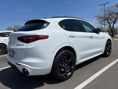 2022 Alfa Romeo Stelvio Veloce