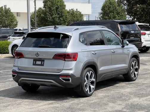 2023 Volkswagen Taos 1.5T SEL