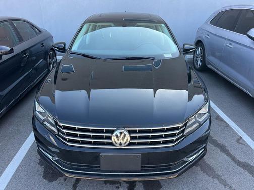 2016 Volkswagen Passat 1.8T SE w/Technology