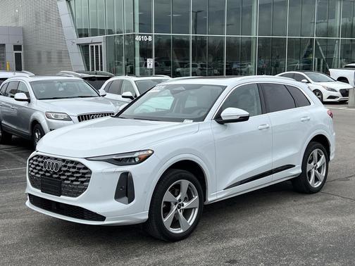 2025 Audi Q5 Premium Plus TFSI quattro S tronic