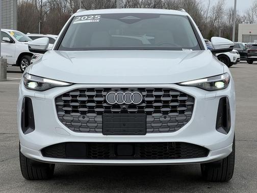 2025 Audi Q5 Premium Plus TFSI quattro S tronic