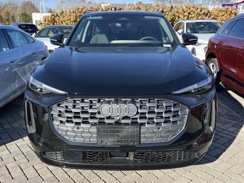 2025 Audi Q5 Premium Plus TFSI quattro S tronic