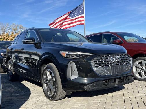 2025 Audi Q5 Premium Plus TFSI quattro S tronic