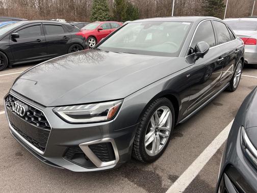 2022 Audi A4 45 S line Premium Plus