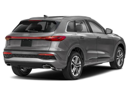 Daytona Gray Pearl Effect 2026 Audi Q5 Premium Plus TFSI quattro S tronic