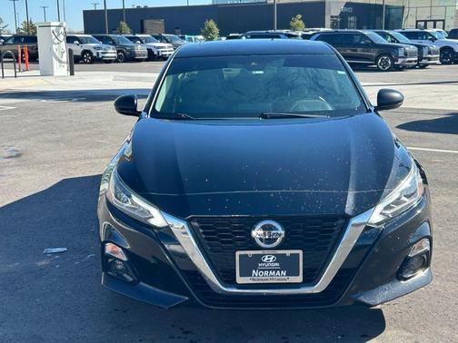 Super Black 2020 Nissan Altima 2.5 SL
