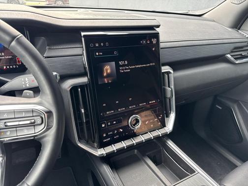 2024 GMC Acadia AWD Elevation