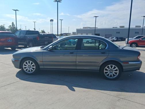 2003 Jaguar X-Type 2.5