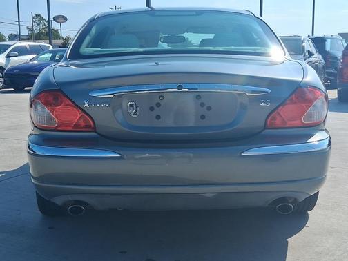 2003 Jaguar X-Type 2.5