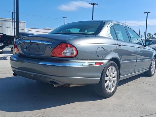 2003 Jaguar X-Type 2.5