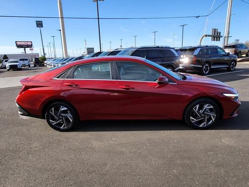 2026 Hyundai ELANTRA HEV Limited