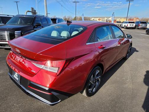 2026 Hyundai ELANTRA HEV Limited